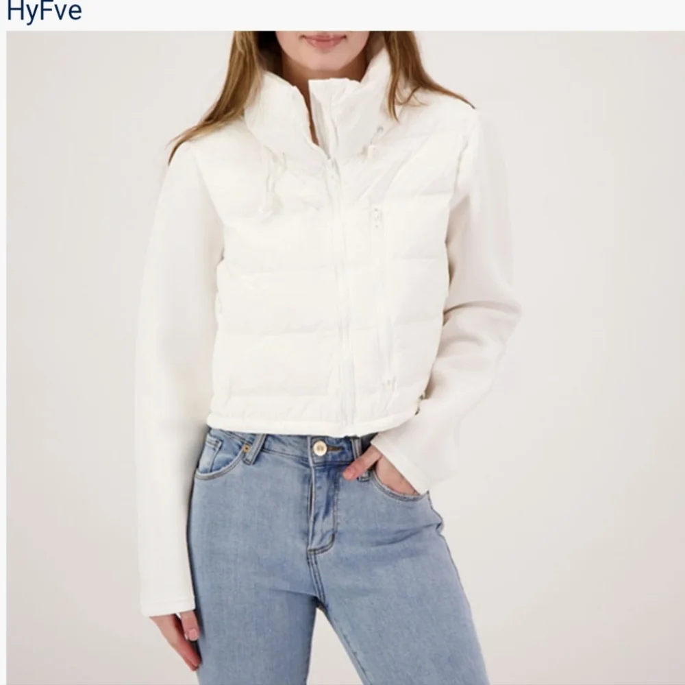 HyFve Pearl Full Zipper Active Puffer Jacket (Juniors) Size L - Picture 1 of 9